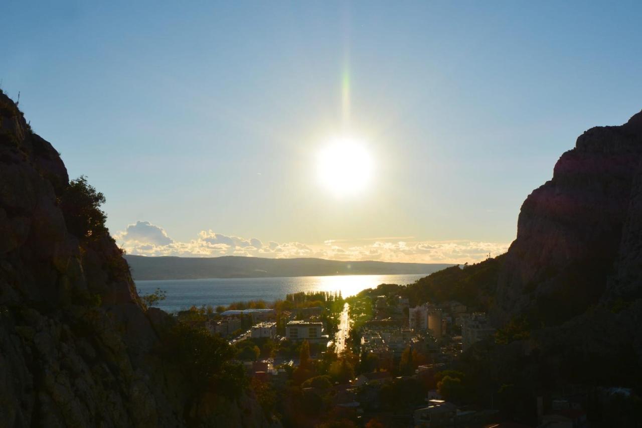 Apartment Mlija Omiš Buitenkant foto