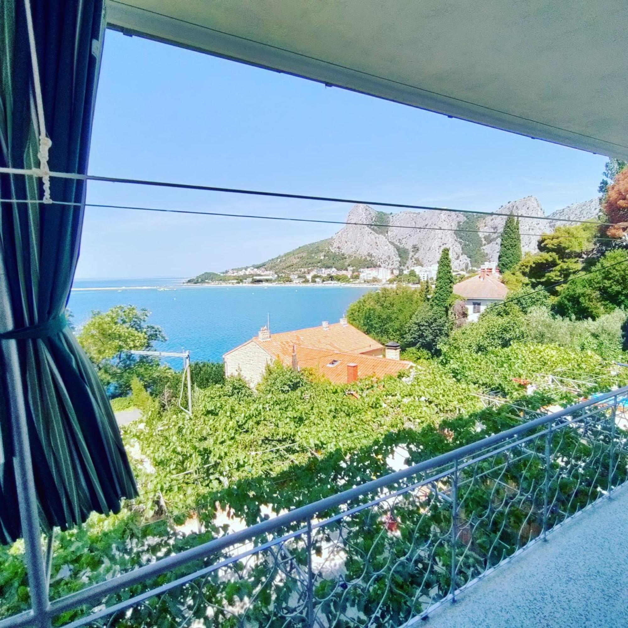 Apartment Mlija Omiš Buitenkant foto